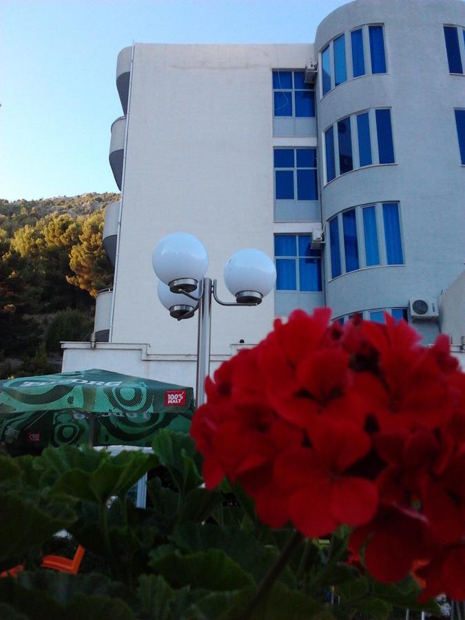 Hotel Kaqaniku Шенгін Екстер'єр фото